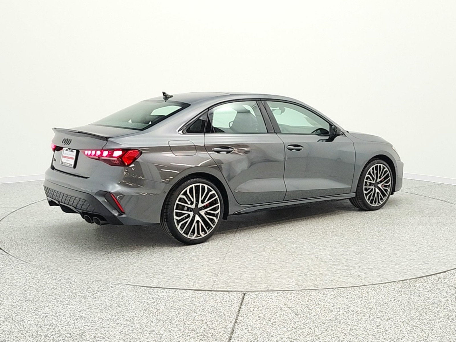 New 2026 Daytona Gray Pearl Effect Audi quattro image 5