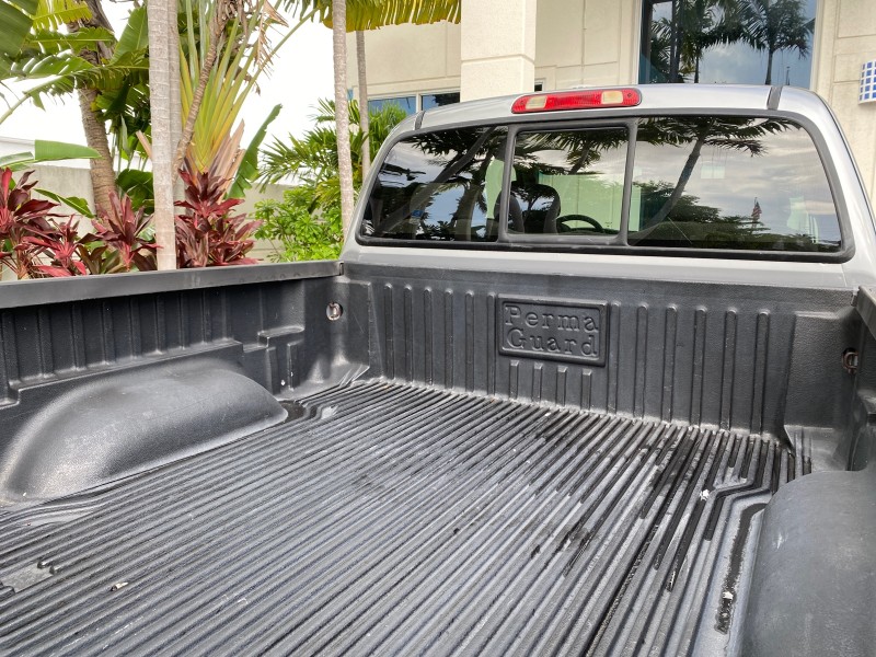 2002 Toyota Tundra SR5 LOW MILES 94,632 1 OWNER in , 