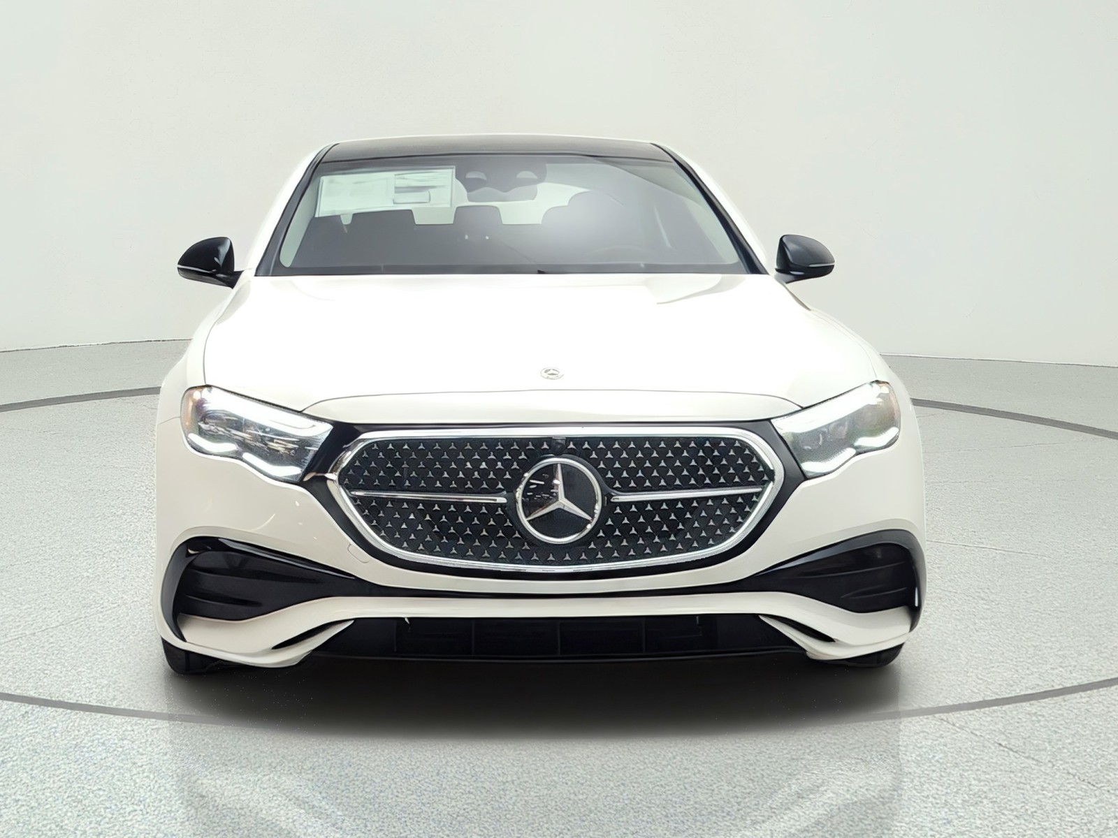 New 2027 Polar White Mercedes-Benz E 450 4MATIC® Sedan image 2