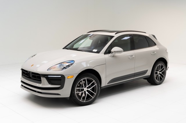 2025  Macan  in , 