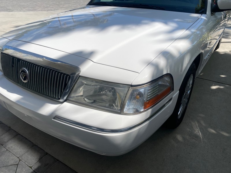2005 Mercury Grand Marquis GS LOW MILES 49,348 in , 