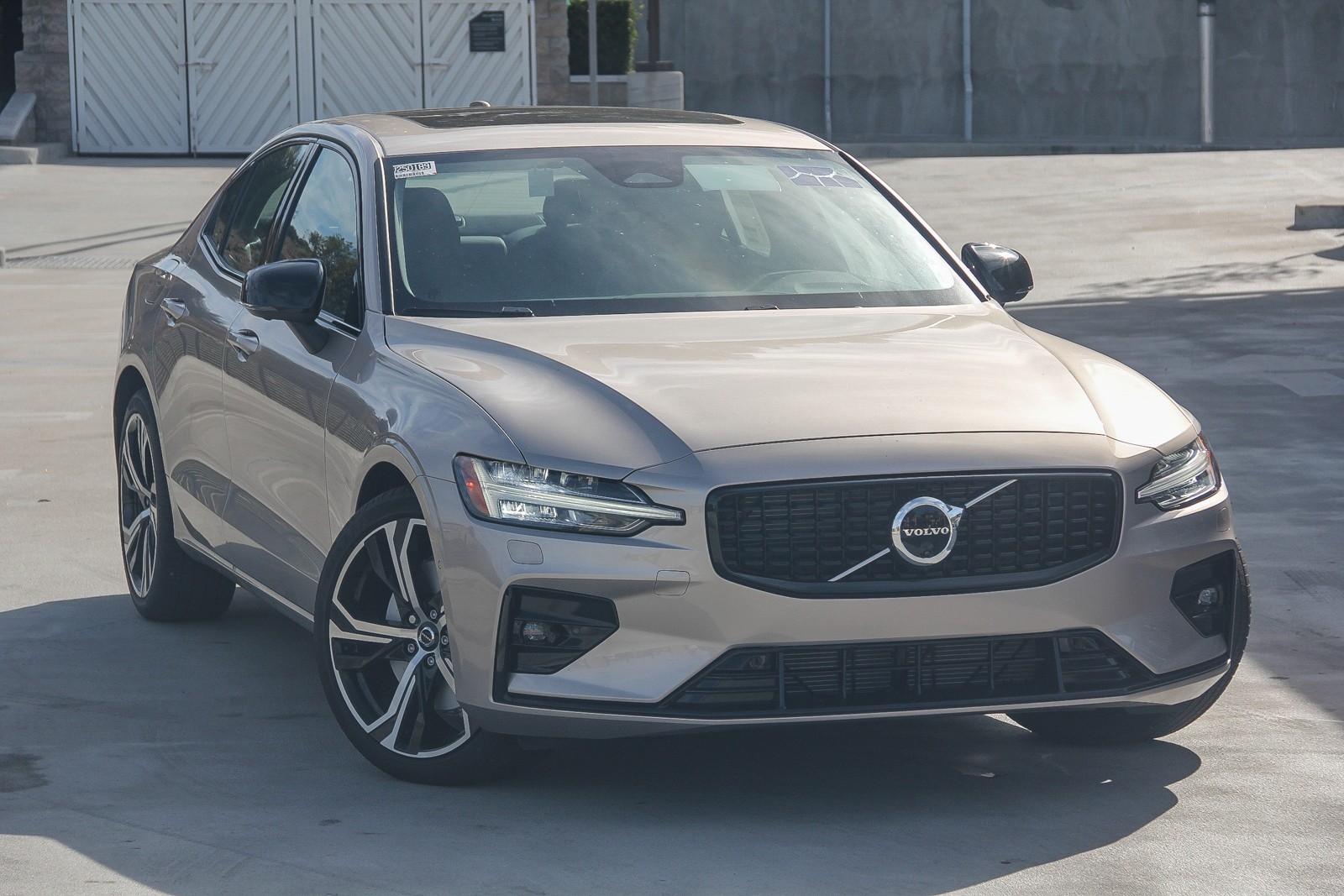 2025 Volvo S60