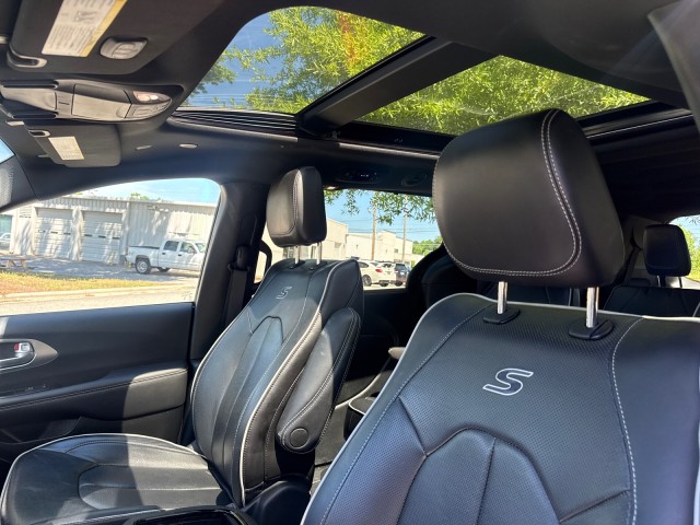 ChryslerPacifica21