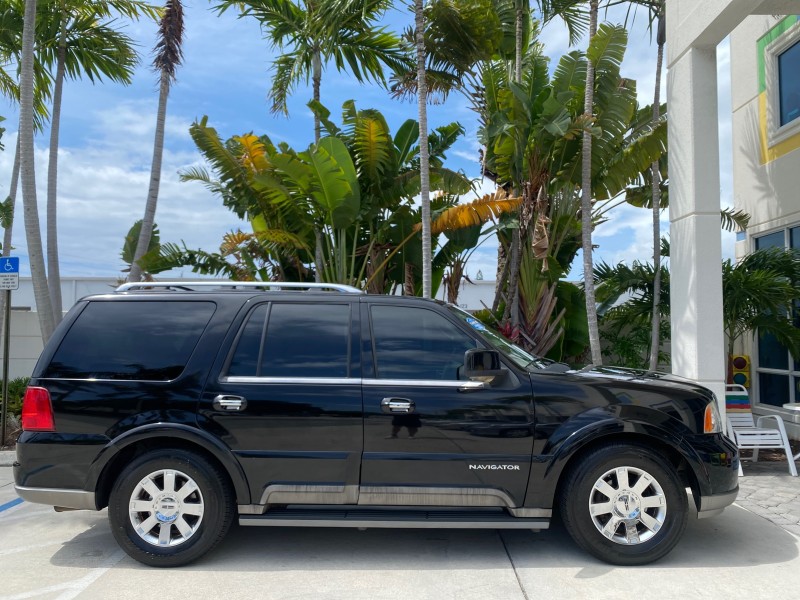 2004 Lincoln Navigator LOW MILES 67,511 SUNROOF in ,