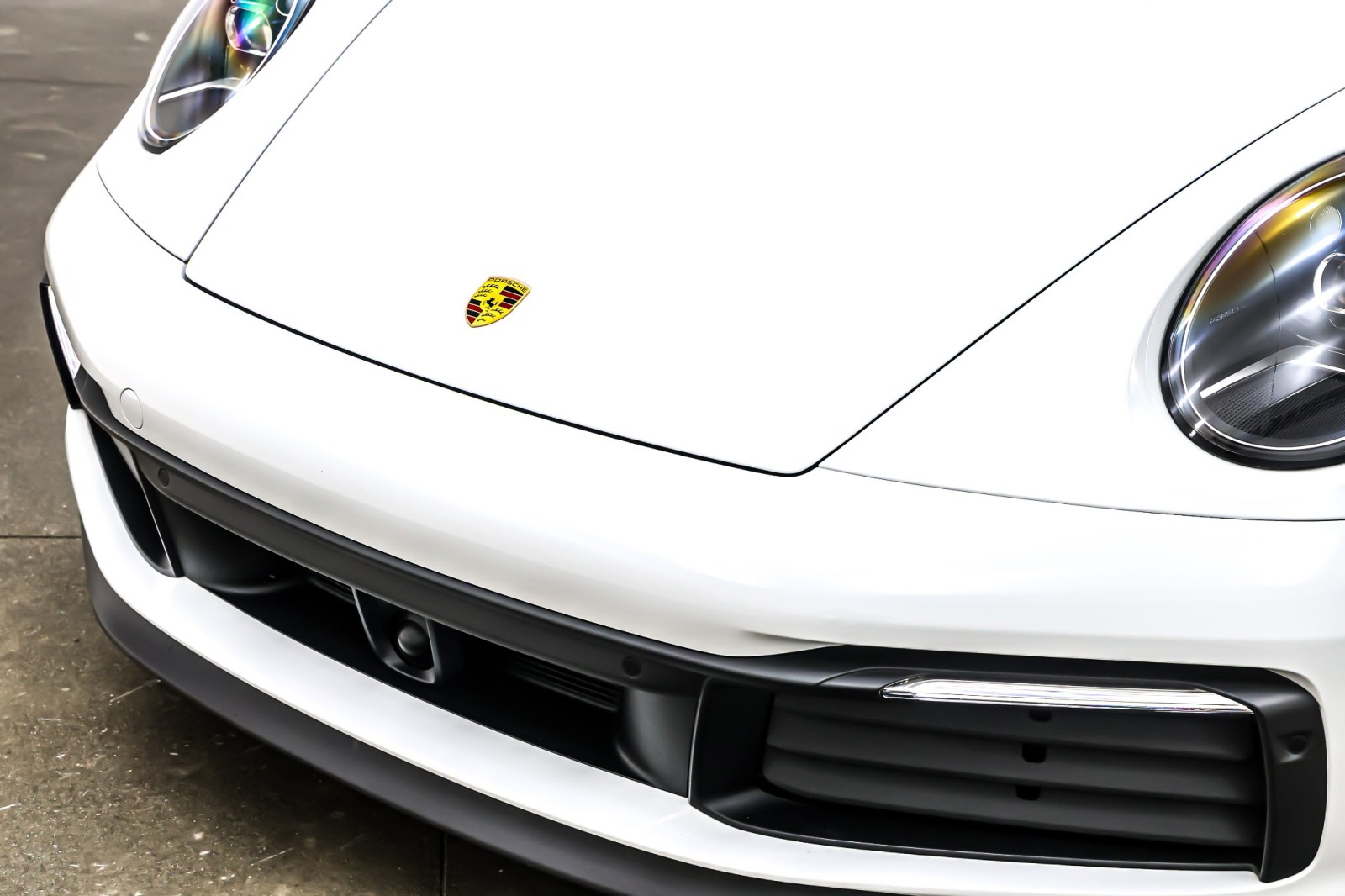 Used 2020 White Porsche Carrera S Coupe image 13