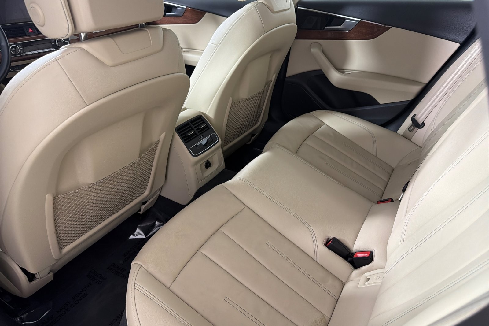 Used 2022 Ibis White Audi Premium 40 TFSI quattro image 11