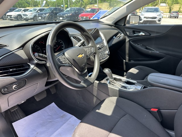 2019 Chevrolet Malibu LT 10