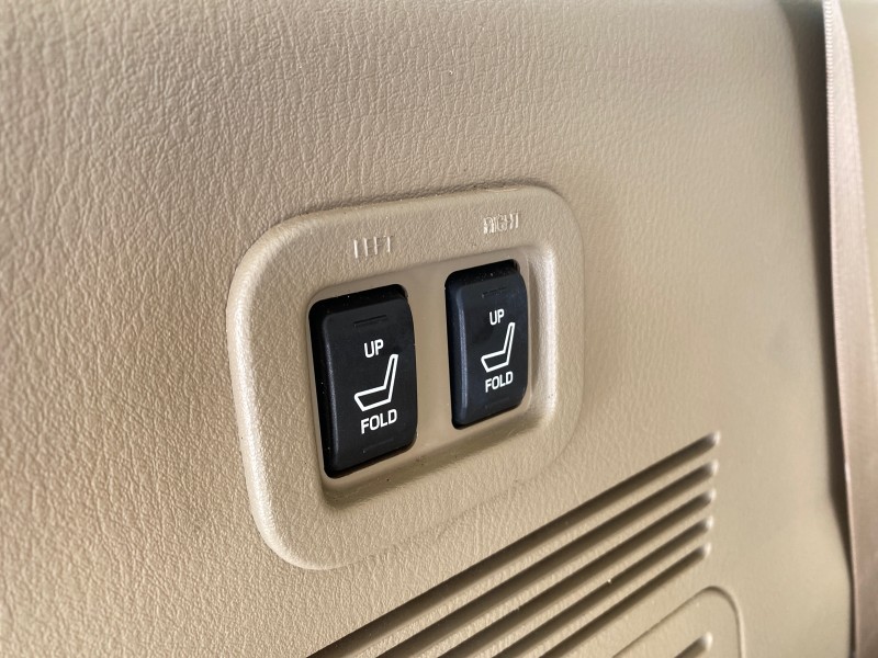 2007 Mercury Mountaineer SUV Premier 1 OWNER in ,