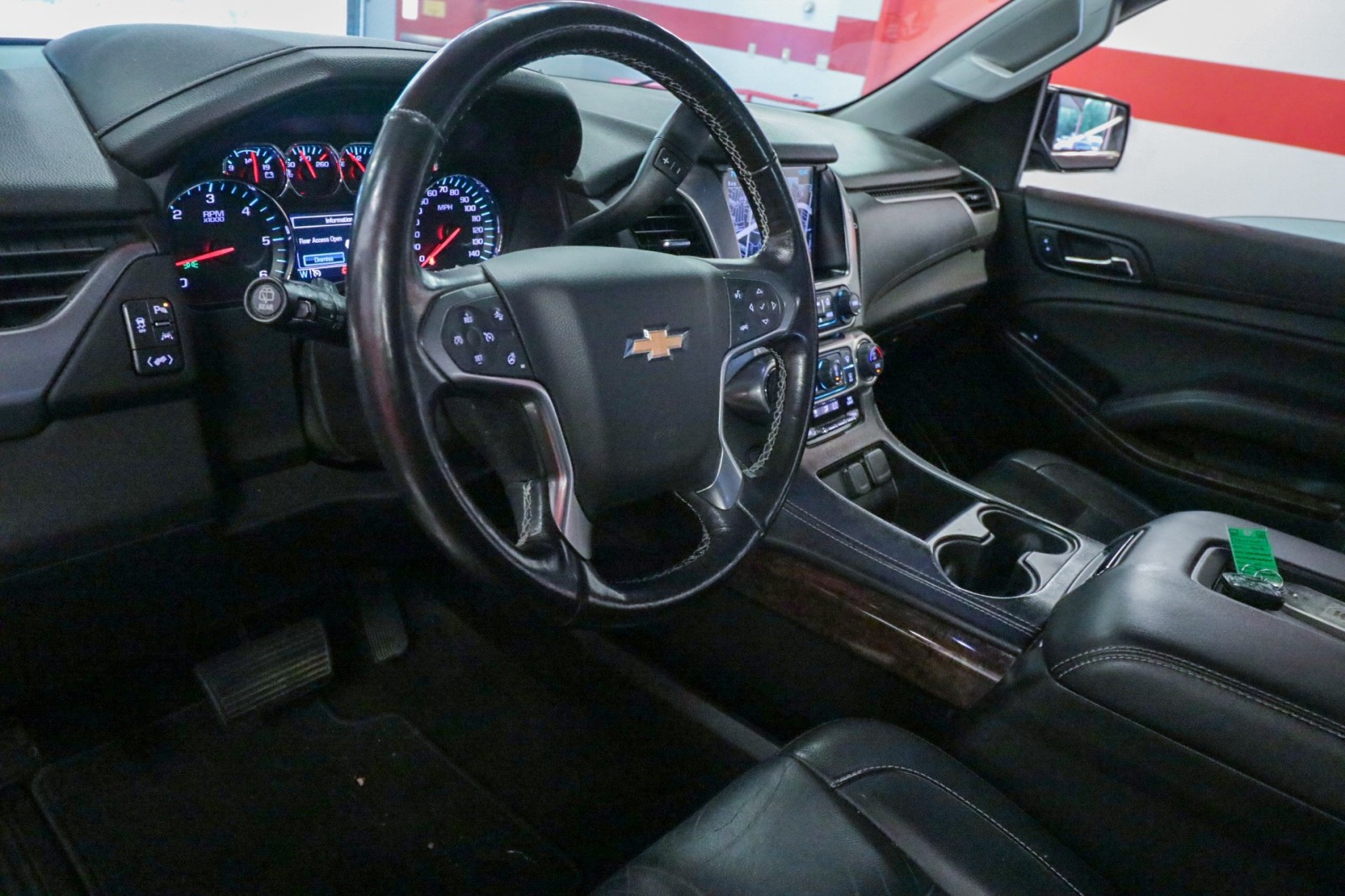 Used Car 2018 Chevrolet Suburban  Lt For Sale Under $25,000 In Austin, Texas