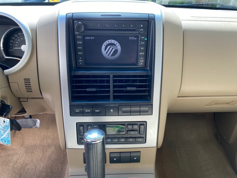2007 Mercury Mountaineer SUV Premier 1 OWNER in ,