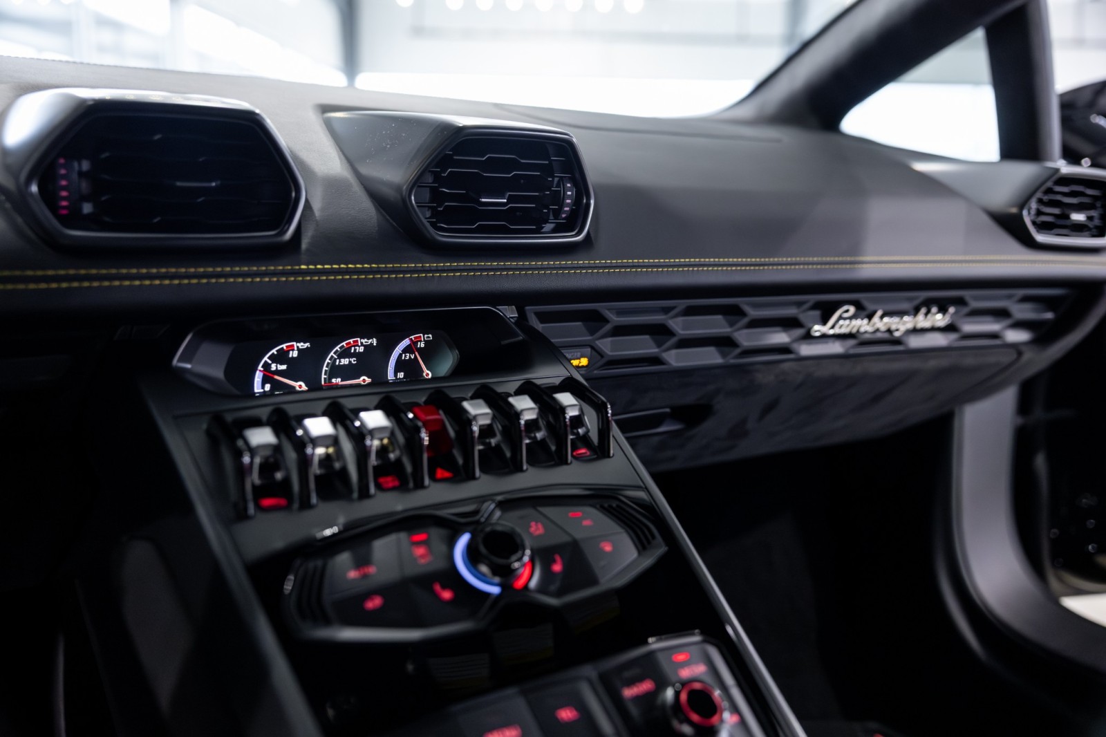 Used Car 2015 Lamborghini Huracan  For Sale Under $220,000 In Boerne, Texas