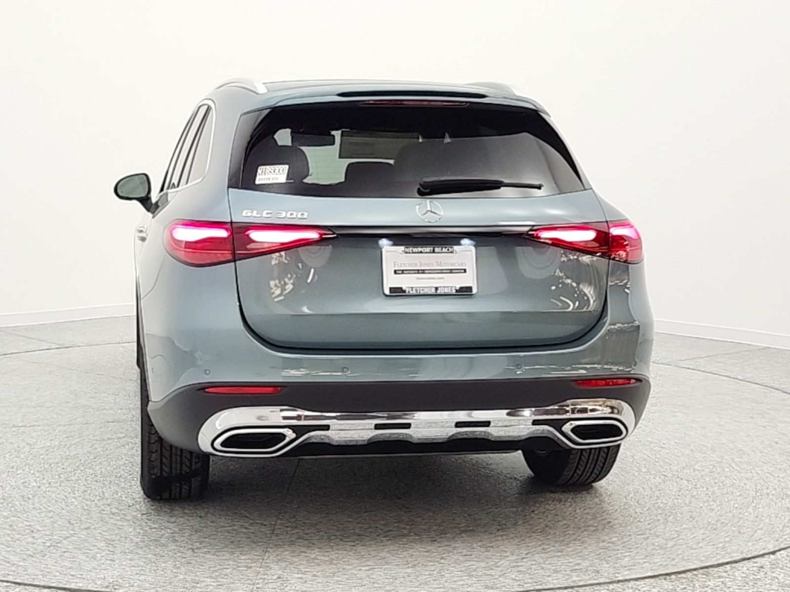 New 2026 Verde Silver Metallic Mercedes-Benz GLC 300 image 6