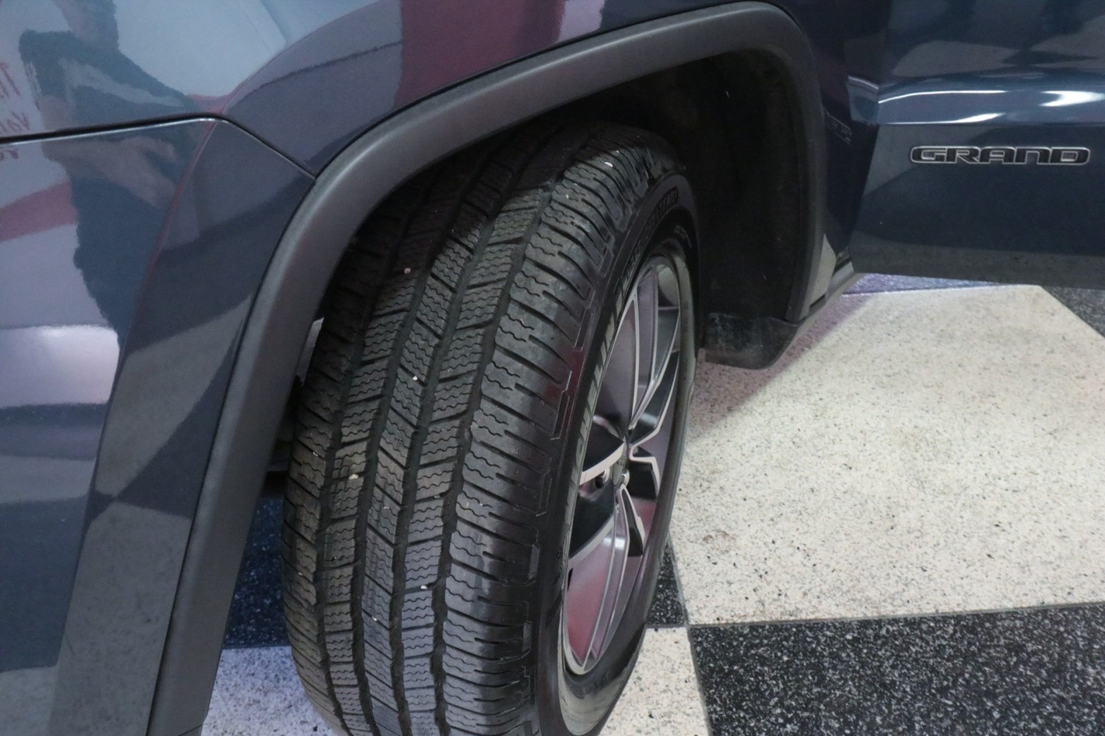 Used Car 2021 Jeep Grand Cherokee  Limited For Sale Under $25,000 In Austin, Texas