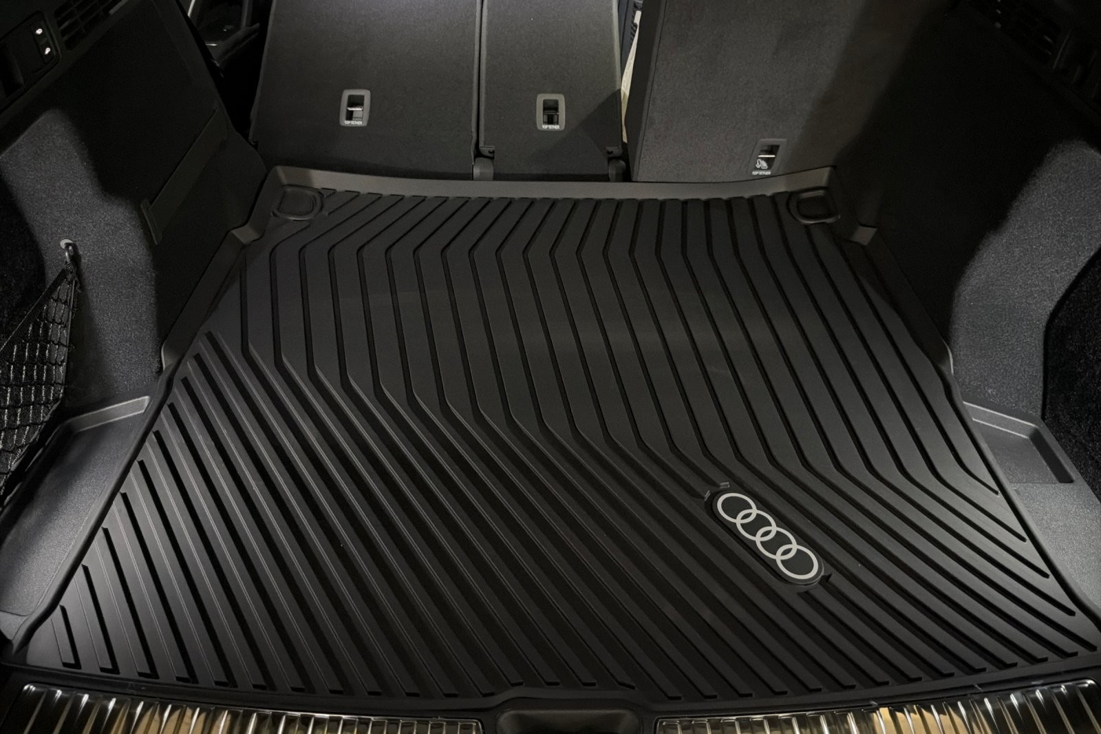 New 2026 Mythos Black Metallic Audi Premium Plus 3.0 TFSI quattro image 14