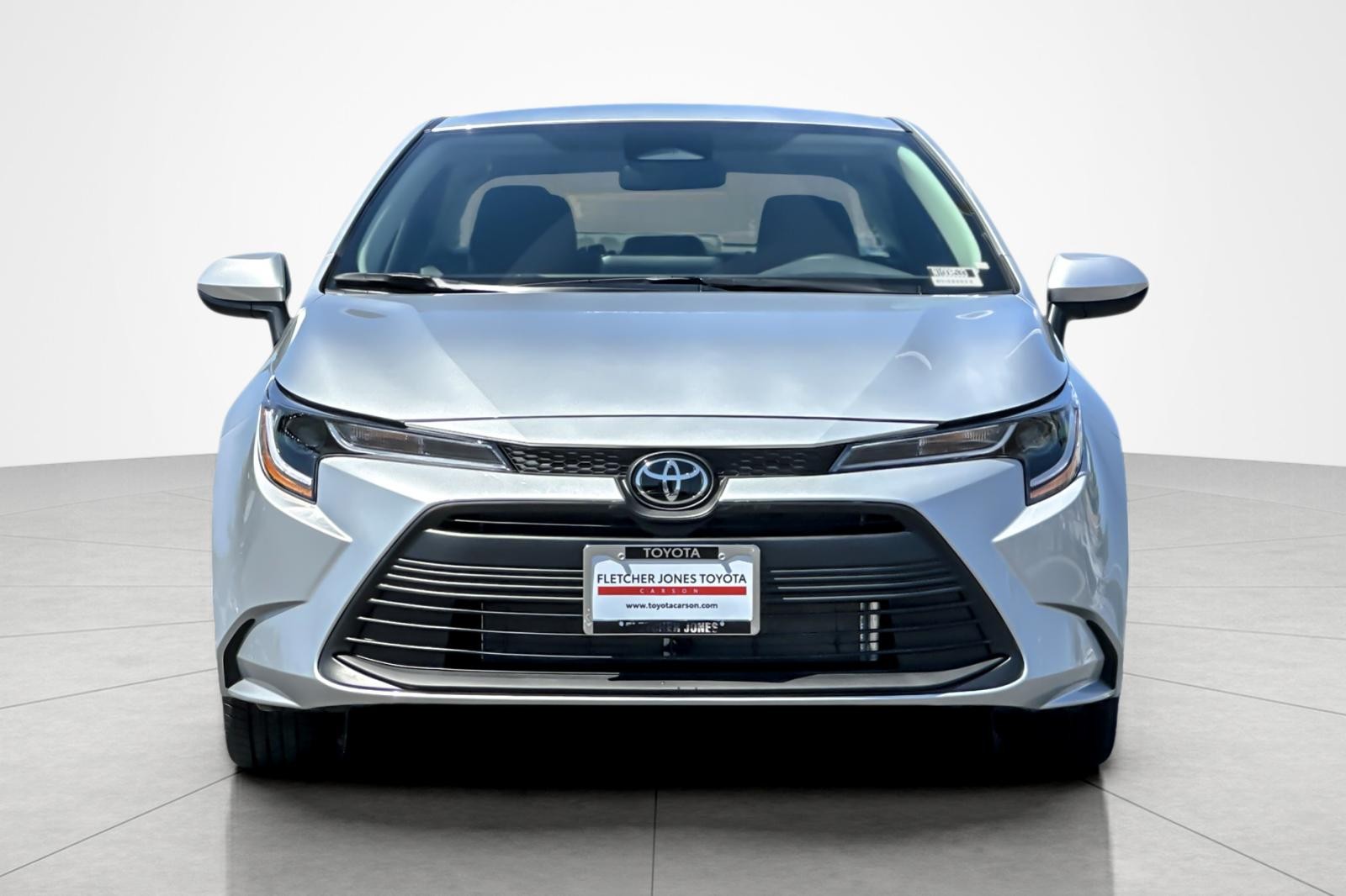 2025 Toyota Corolla LE photo 8