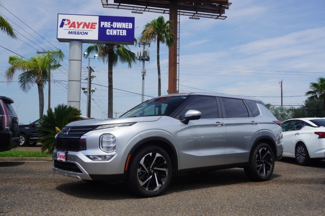 Alloy Silver Metallic 2023 Mitsubishi Outlander SE FWD SUV / Crossover Front-Wheel Drive Automatic
