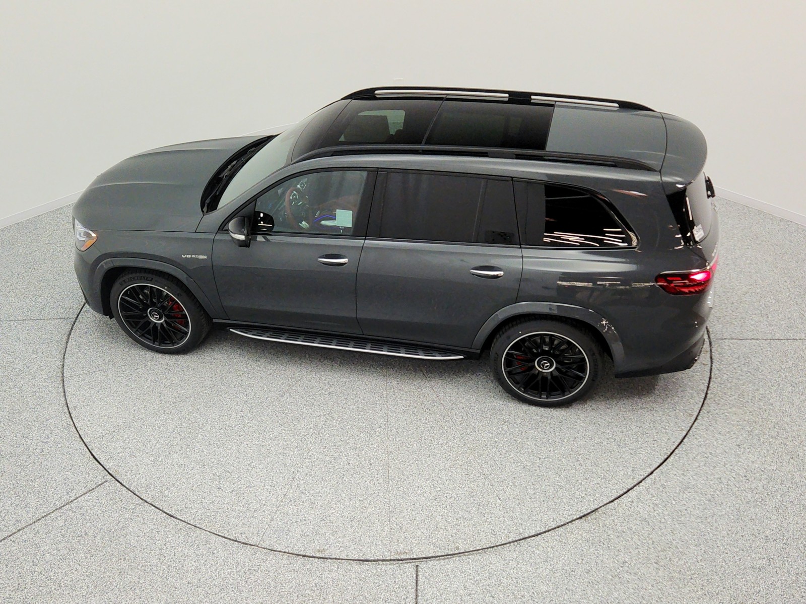 New 2026 MANUFAKTUR Signature Silicon Grey Mercedes-Benz AMG® GLS 63 4MATIC+ SUV image 23