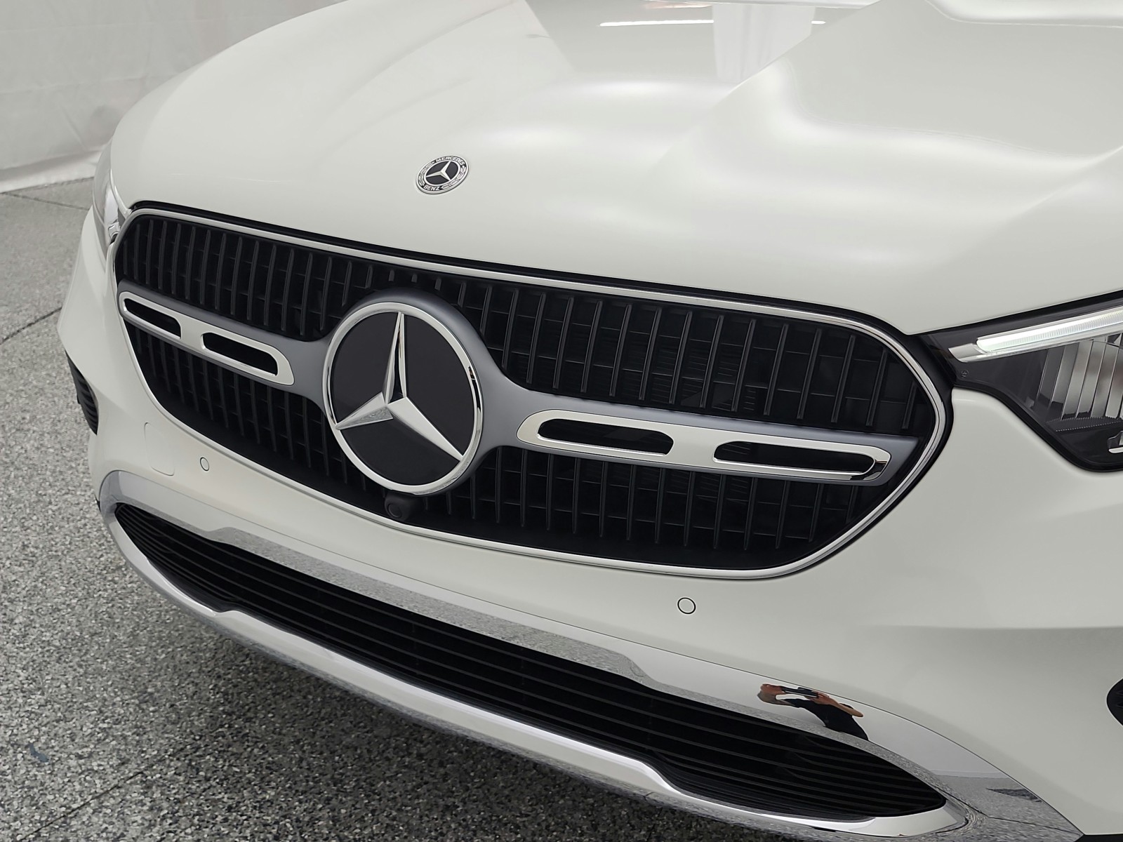 New 2026 Polar White Mercedes-Benz GLC 300 image 12