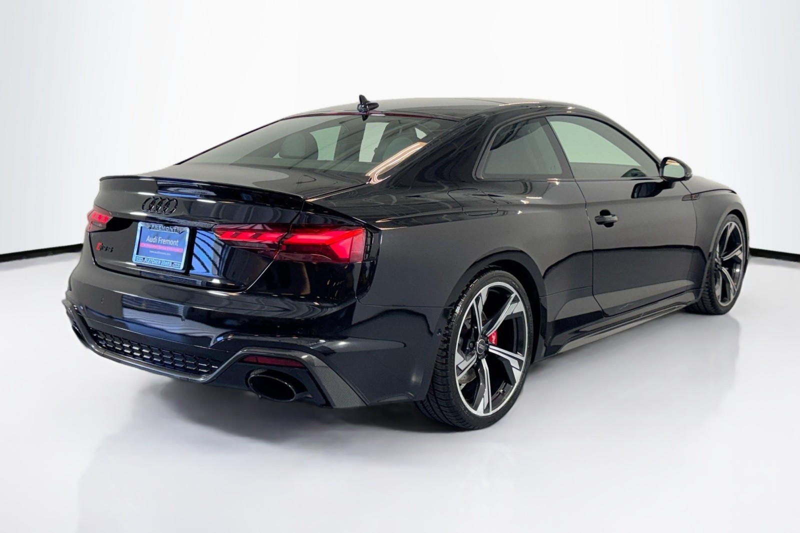Used 2022 Mythos Black Metallic Audi  image 5