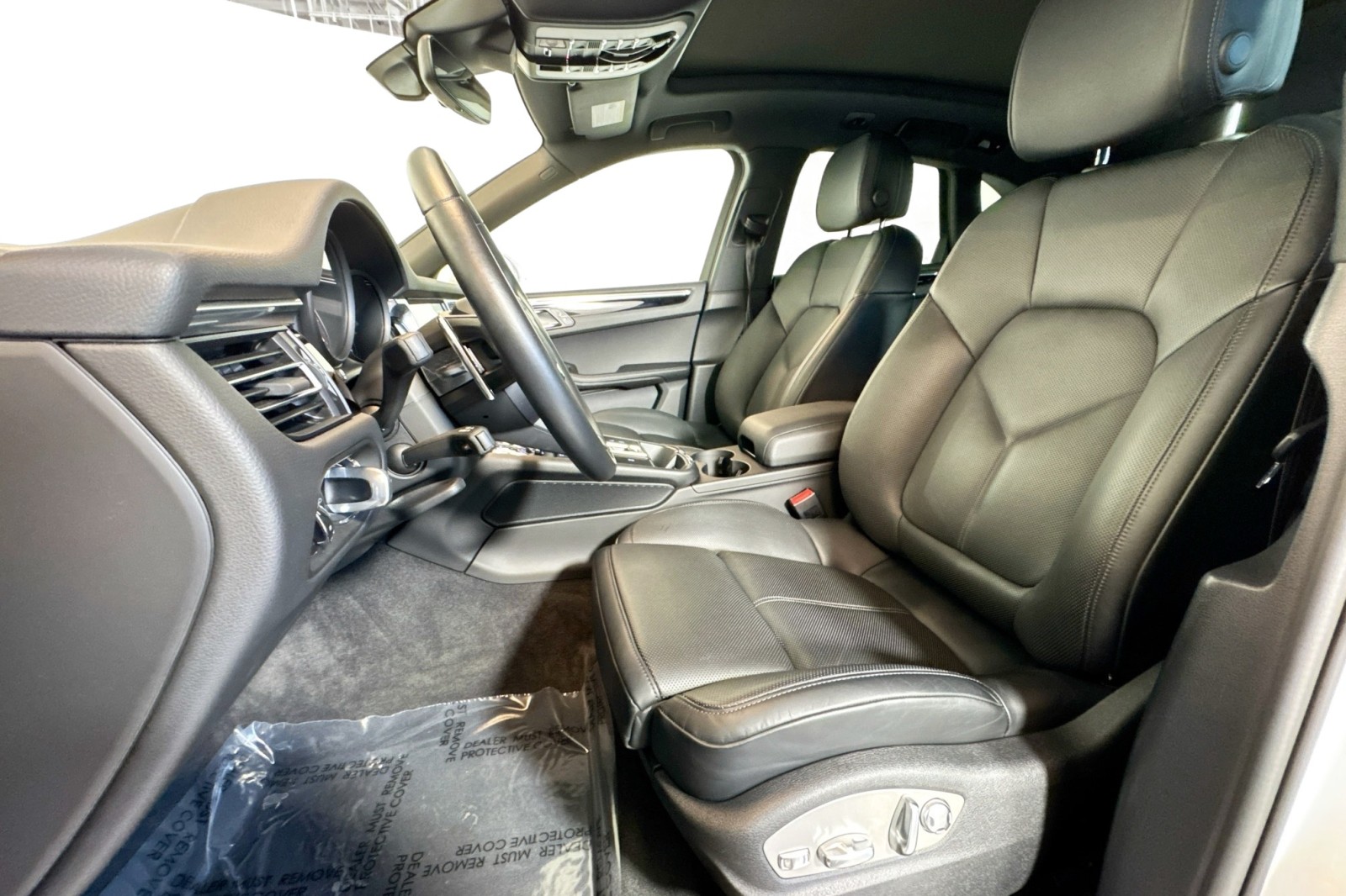 Used 2024 White Porsche T image 18