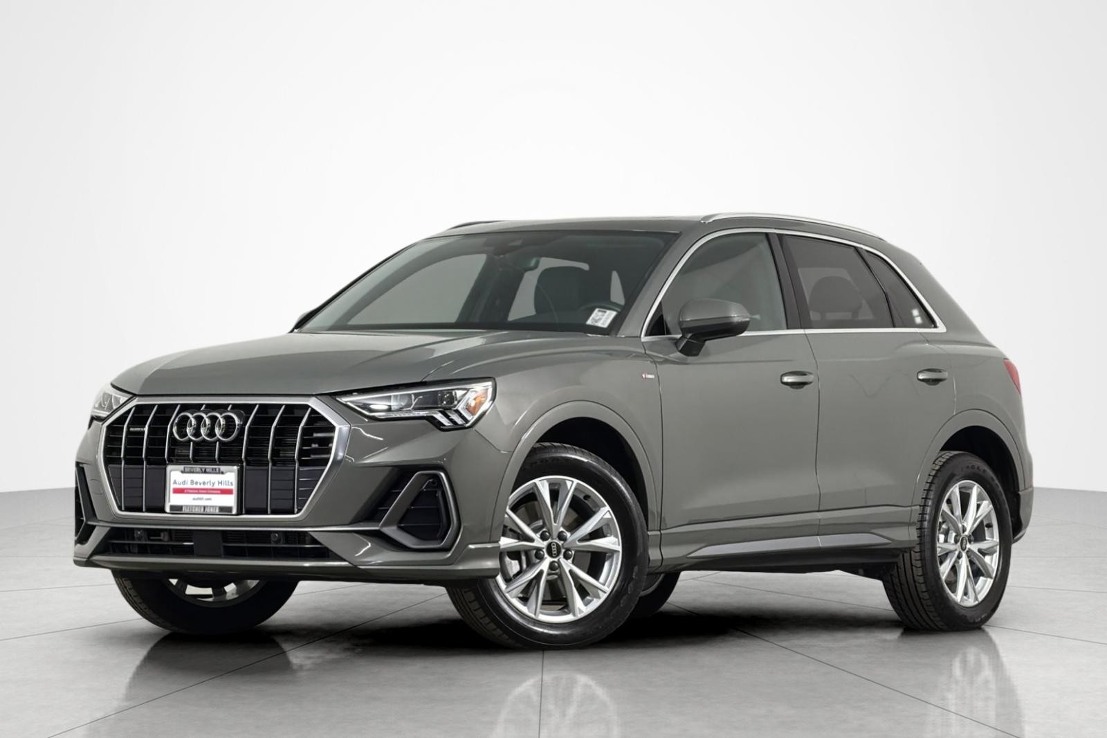 2024 Audi Q3 S line Premium 45 TFSI quattro