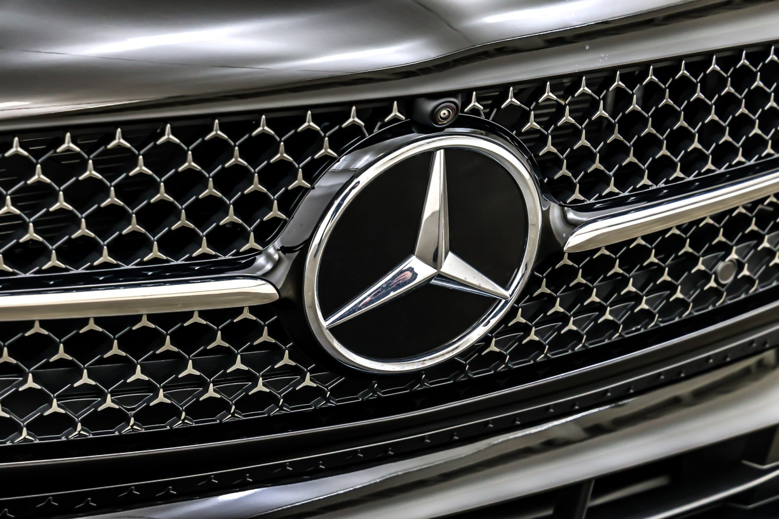 New 2026 Obsidian Black Metallic Mercedes-Benz CLE 450 image 13