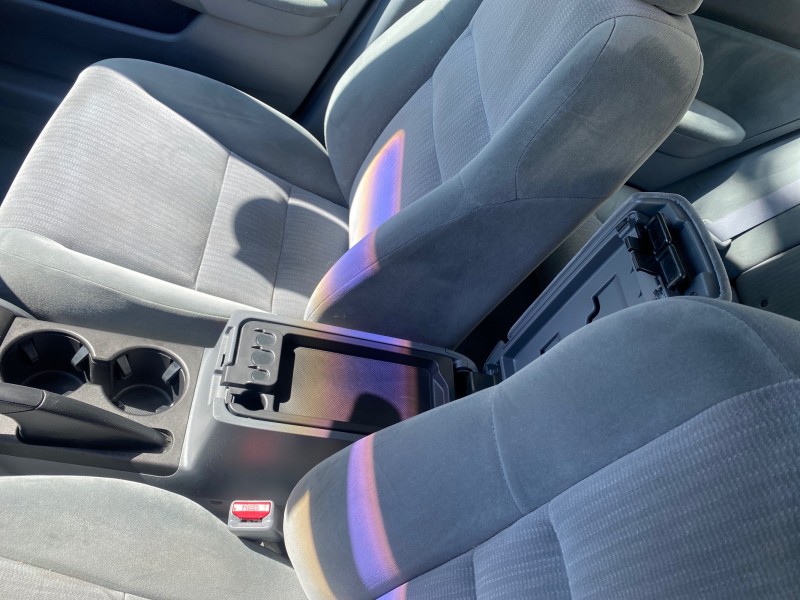 2004 Honda Accord Sdn LX LOW MILES 68,079 in , 
