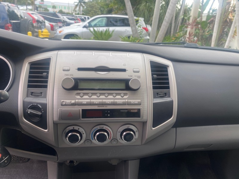 2006 Toyota Tacoma 1 OWNER 4WD CREW CAB in , 