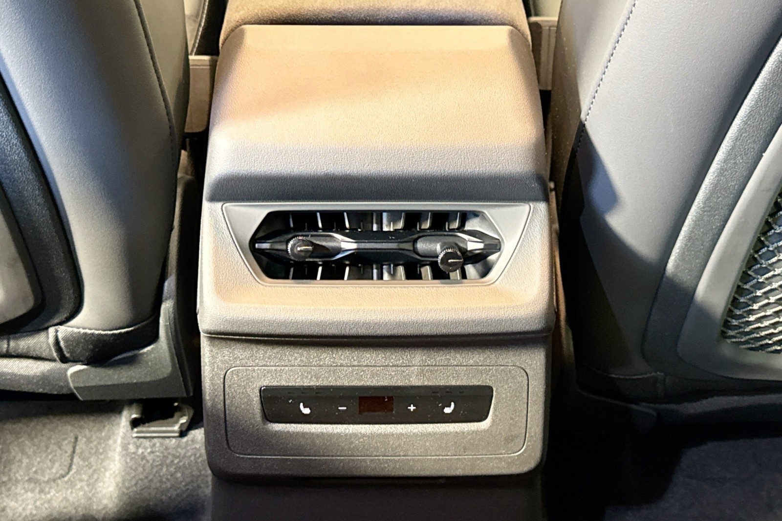 New 2025 Mythos Black Metallic Audi Prestige quattro image 21