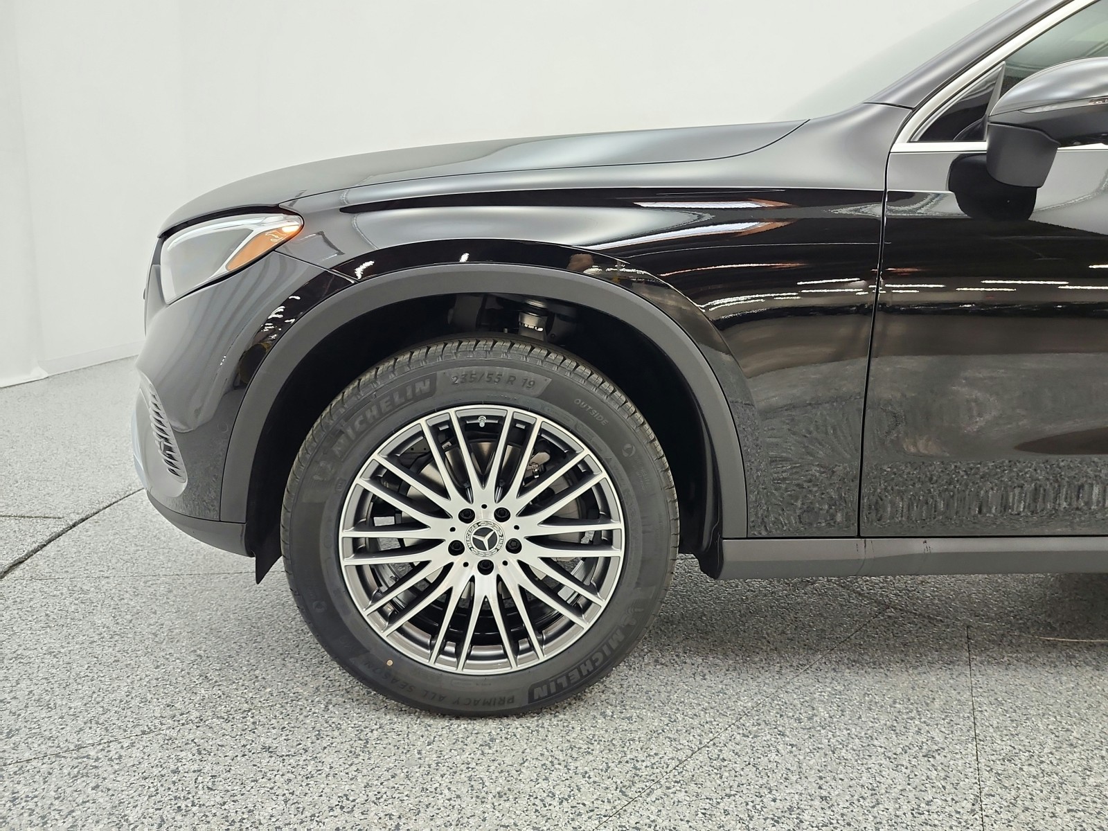 New 2027 Obsidian Black Metallic Mercedes-Benz GLC 300 SUV image 15