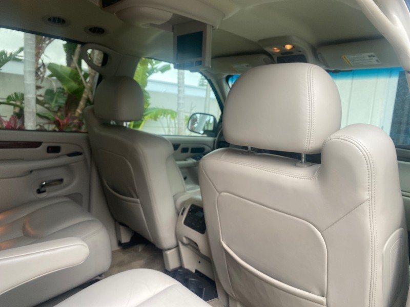 2003 Cadillac Escalade ESV SUV PEARL WHITE 4WD/AWD in , 