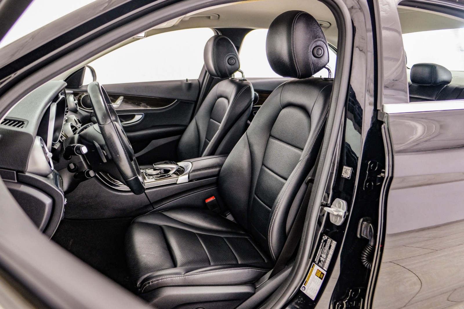 2015 Mercedes-Benz C300 SPORT BLIND SPOT ASSIST NAVIGATION LEATHER SEATS R 31