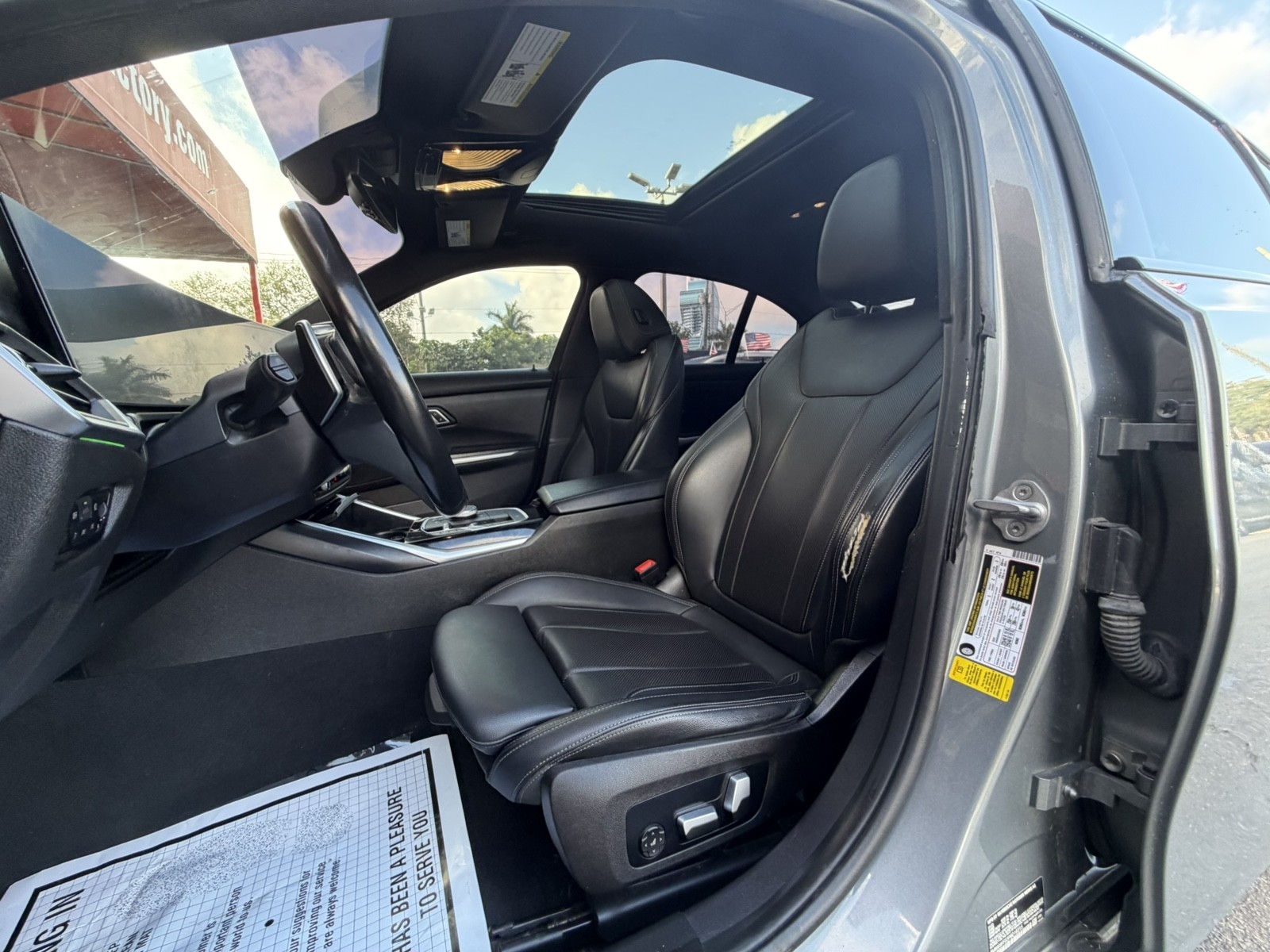 2023 BMW 330i - $21,777