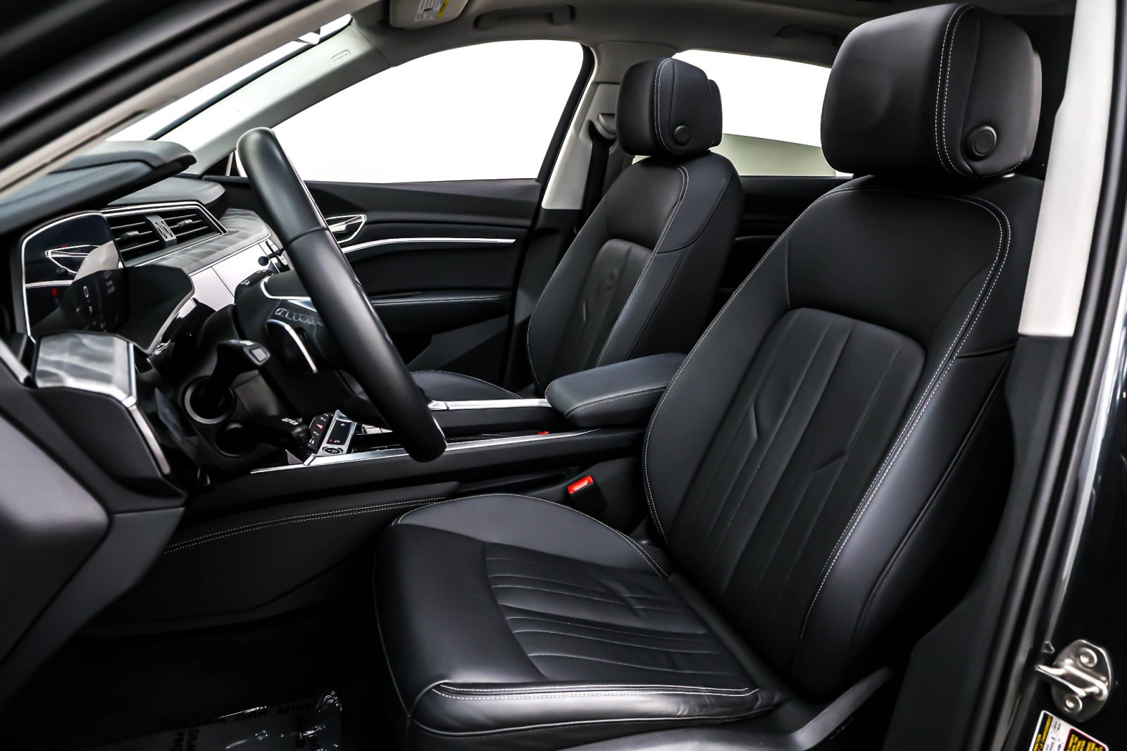 Used 2024 Manhattan Gray Metallic Audi Premium quattro image 17