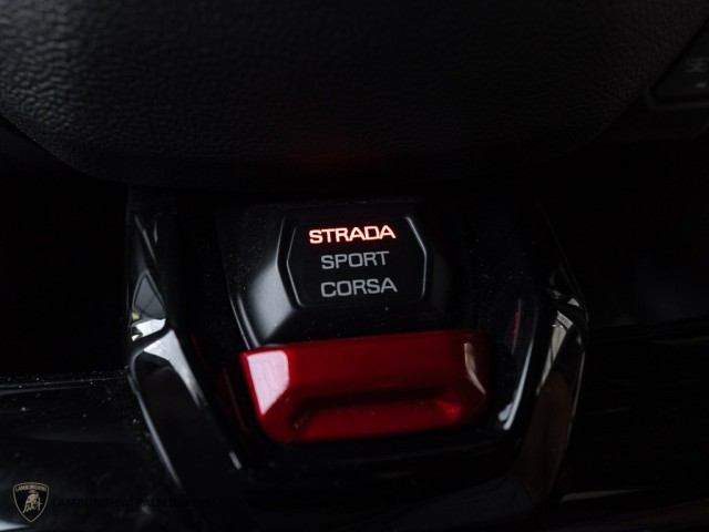 Lamborghini Huracan Tecnica