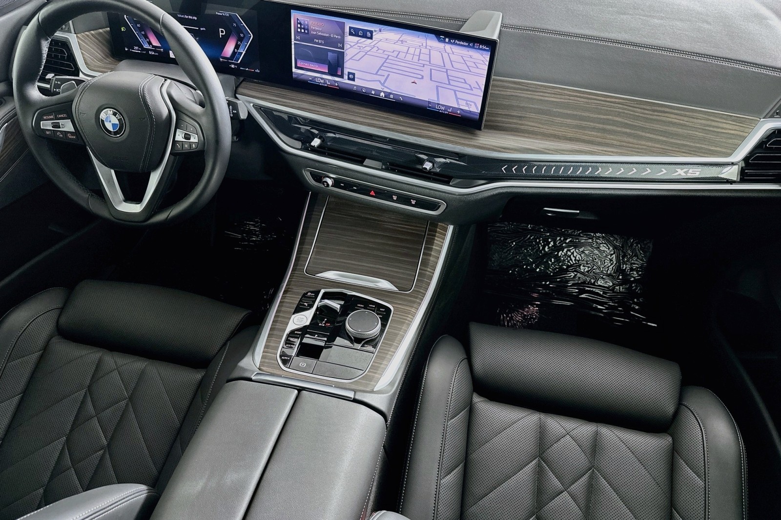 Used 2025 Black Sapphire Metallic BMW sDrive40i image 6