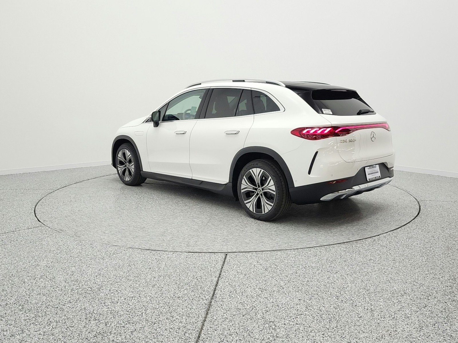 New 2026 Polar White Mercedes-Benz EQE 320+ image 7