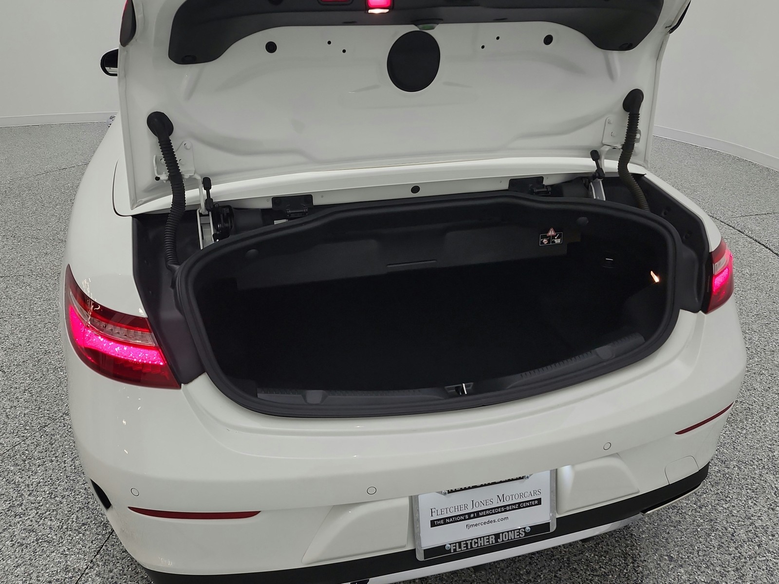 Used 2018 Polar White Mercedes-Benz E 400 RWD Cabriolet image 34