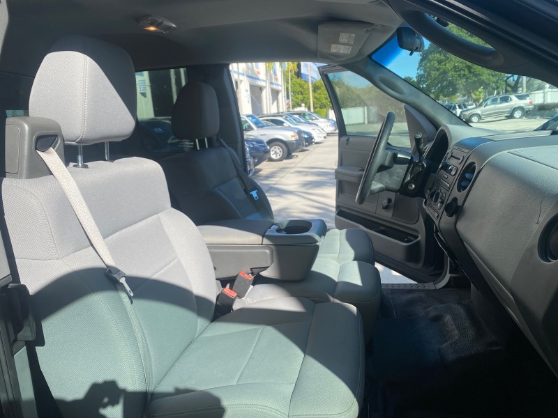 2006 Ford F-150 STX 4 DOOR LOW MILES 92,223 in ,