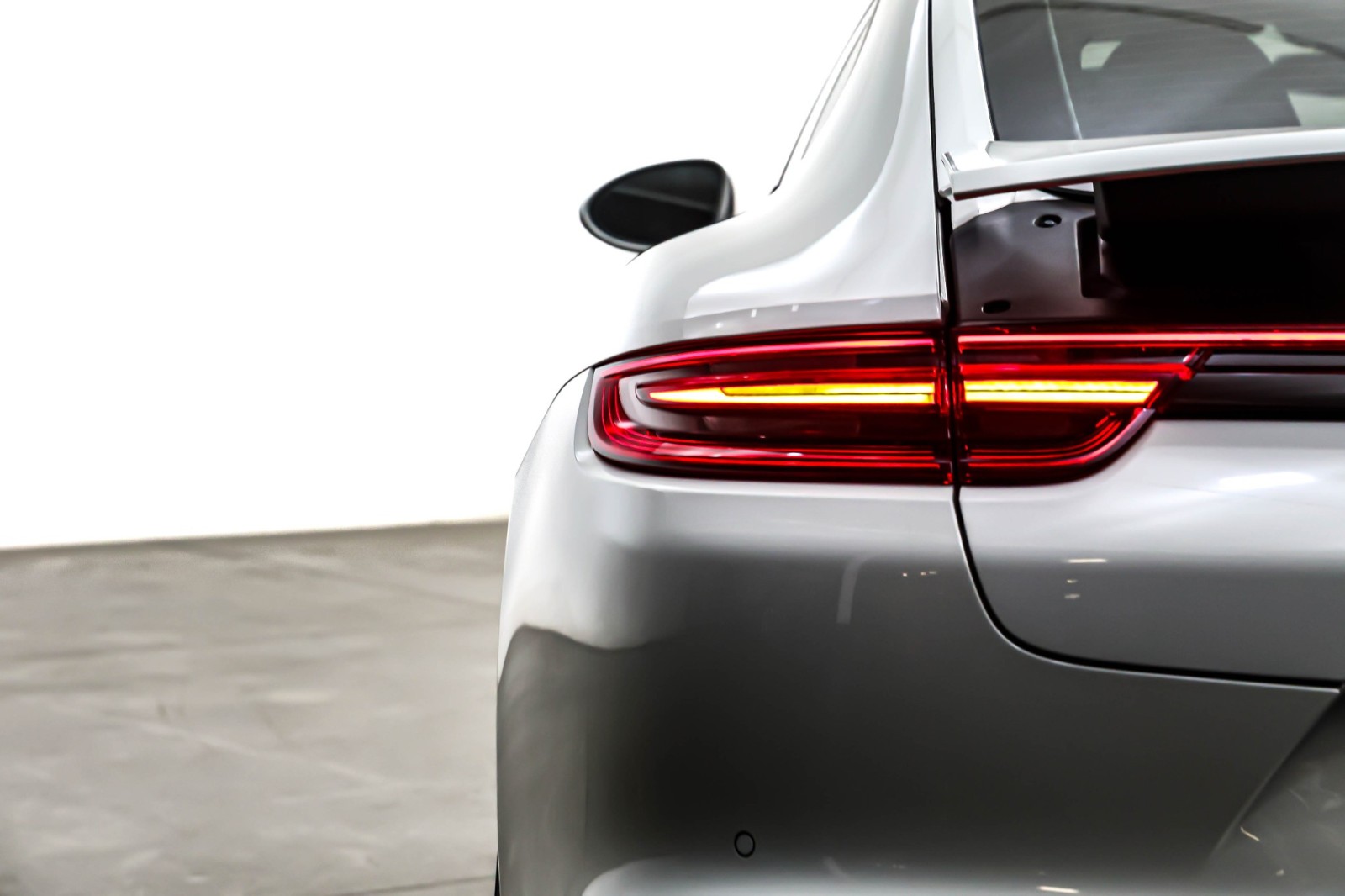 Used 2019 Chalk Porsche  image 14