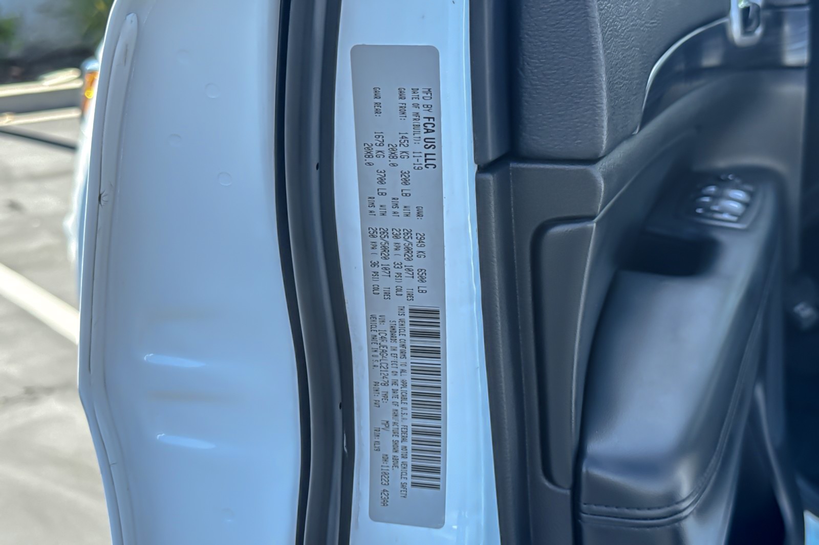 Used 2020 WHITE Jeep Altitude image 28