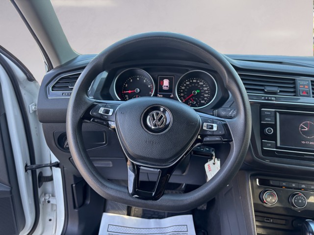 2018 Volkswagen Tiguan S 12