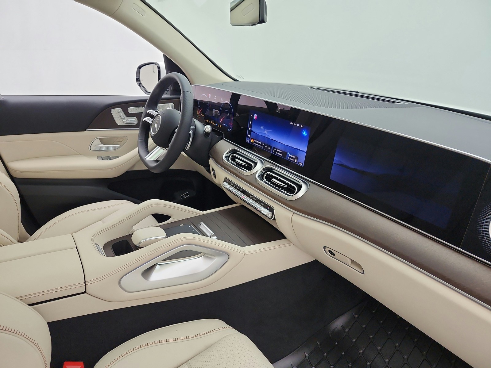 New 2027 Polar White Mercedes-Benz GLE 450 4MATIC® SUV image 15