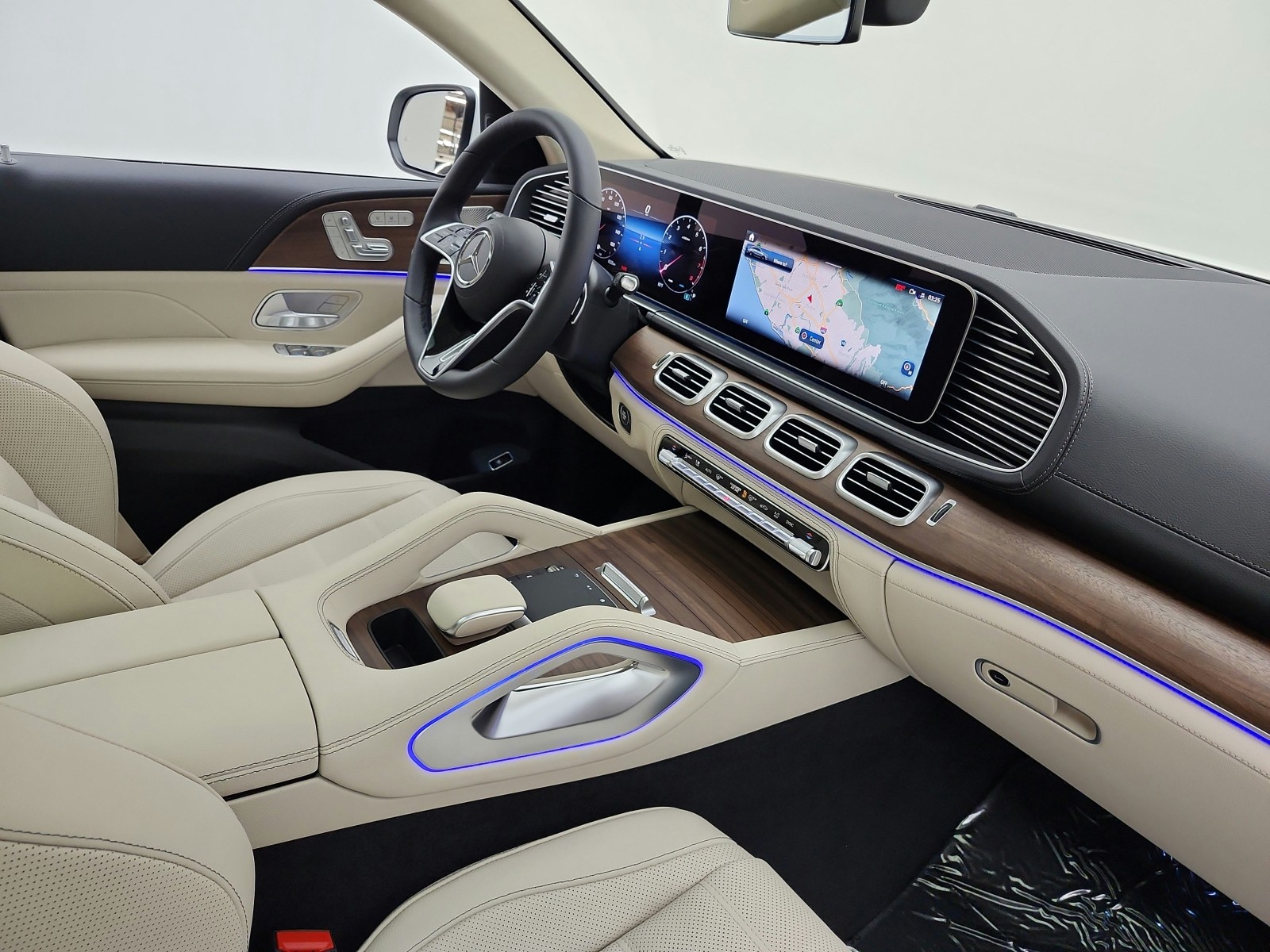 New 2026 Polar White Mercedes-Benz GLE 450 4MATIC® Coupe image 13