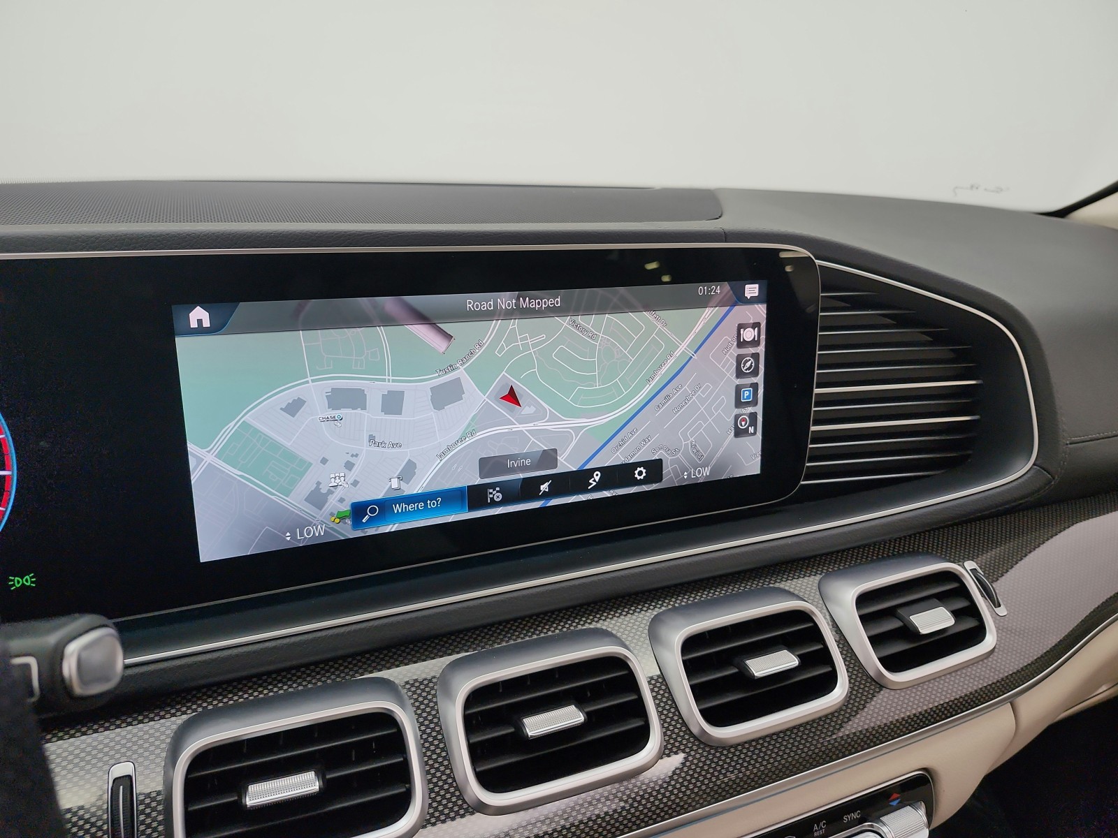 Used 2021 Polar White Mercedes-Benz GLS 580 4MATIC® SUV image 12