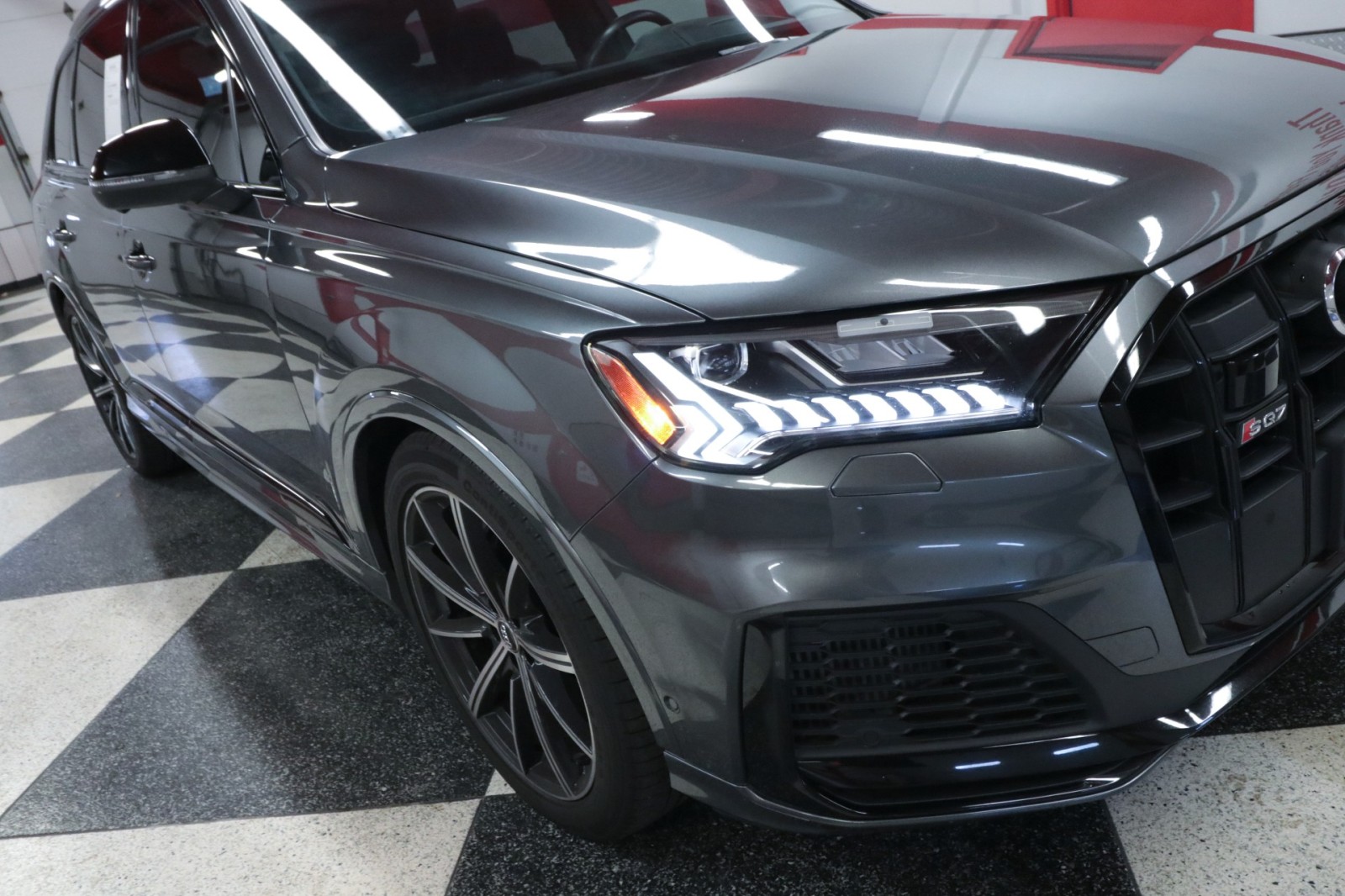 Used Car 2020 Audi Sq7  Prestige For Sale Under $50,000 In Austin, Texas