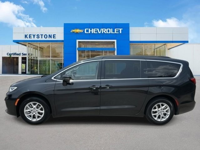 2022 Chrysler Pacifica Touring L 6