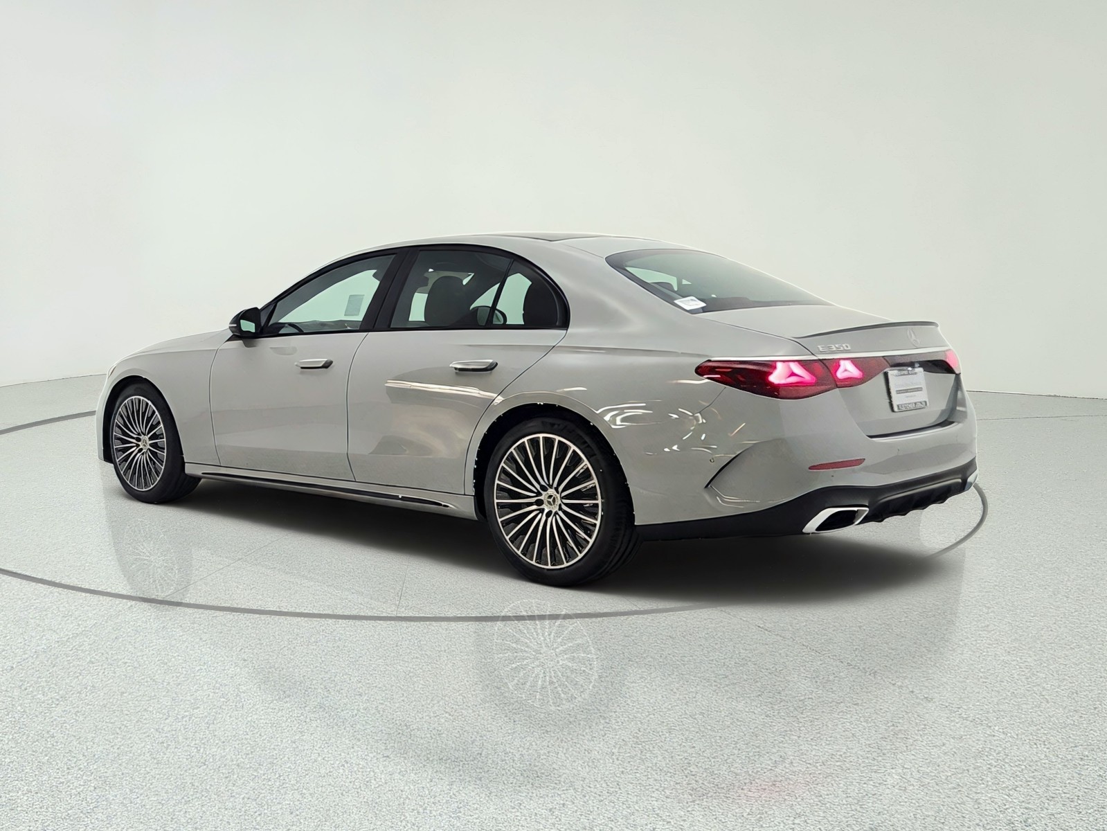 New 2026 MANUFAKTUR Alpine Grey Mercedes-Benz E 350 RWD Sedan image 7