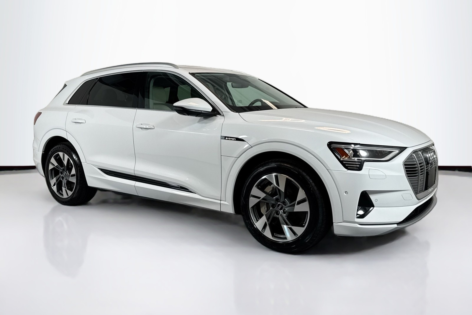 Used 2022 Glacier White Metallic Audi Premium Plus image 3