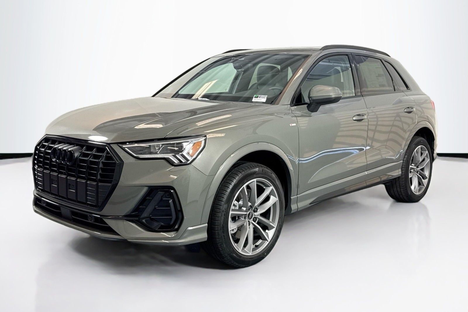 2025 Audi Q3 S Line Premium's photo